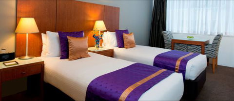 Park Regis Griffin Suites - New South Wales Tourism  1
