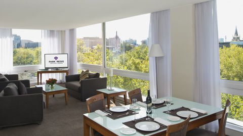 Park Regis Griffin Suites - New South Wales Tourism  3