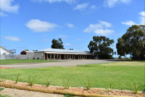 Port Albert Motel - New South Wales Tourism  2