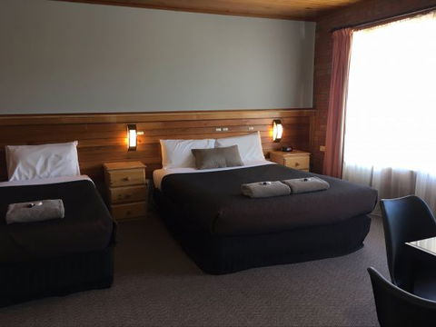 Port Campbell Motor Inn - New South Wales Tourism  2