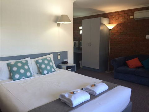 Port Campbell Motor Inn - New South Wales Tourism  6