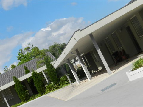 Shangri La Gardens Motel And Function Centre - New South Wales Tourism  4