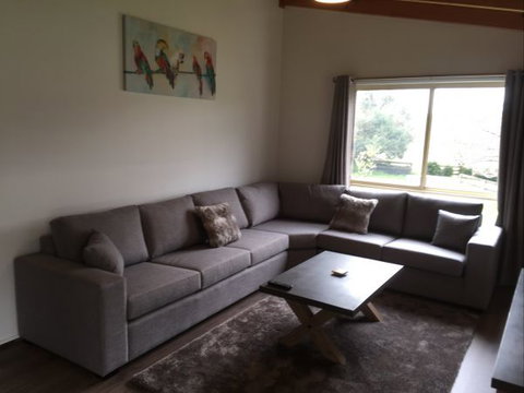 Swagman Homestead At Stockman's Ridge Wines - New South Wales Tourism  3