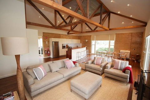 The Menzies Retreat - New South Wales Tourism  1