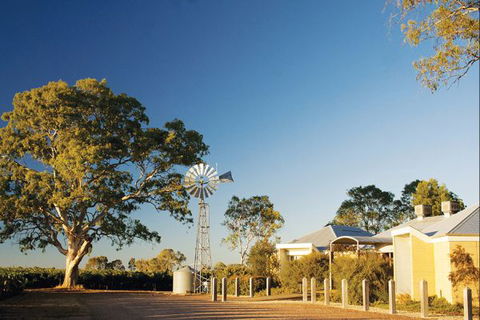 The Menzies Retreat - New South Wales Tourism  2
