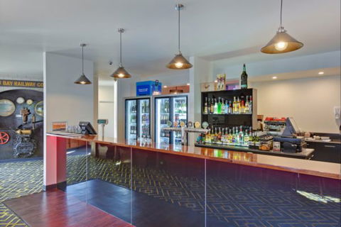 Burnie Central Townhouse Hotel  - New South Wales Tourism  1
