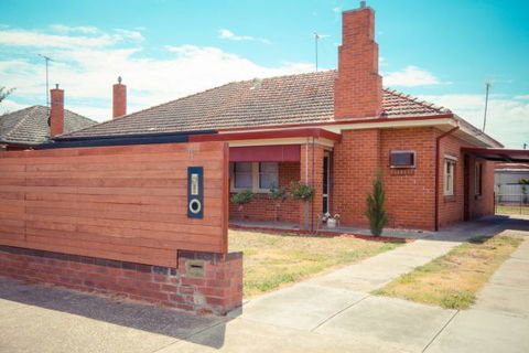 Wang Stays And Short Stops - New South Wales Tourism  7
