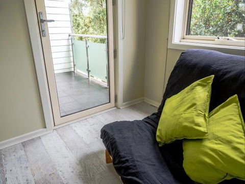 Alice's Palace Ocean Grove - New South Wales Tourism  9