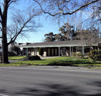 Ballarat Eureka Lodge Motel - New South Wales Tourism 