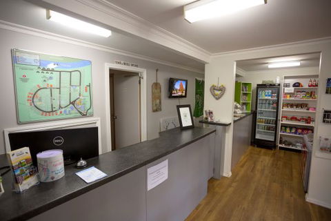 Bright Freeburgh Caravan Park - New South Wales Tourism  7