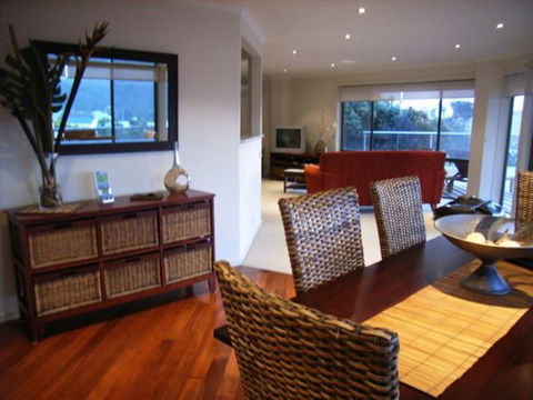 C-Deck Beach House Apartment - New South Wales Tourism  0