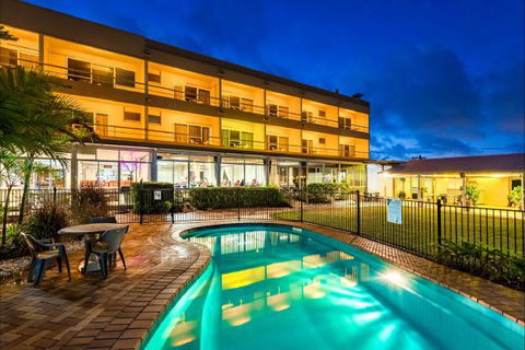 Camelot Motel And Licenced Restaurant - New South Wales Tourism  1