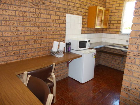 Corowa Gateway Motel - New South Wales Tourism  1