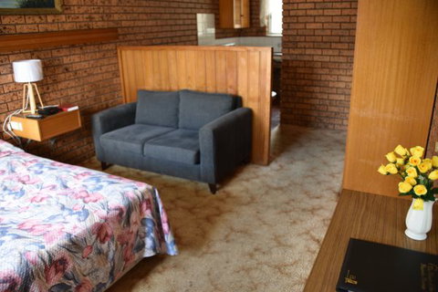 Corowa Gateway Motel - New South Wales Tourism  3