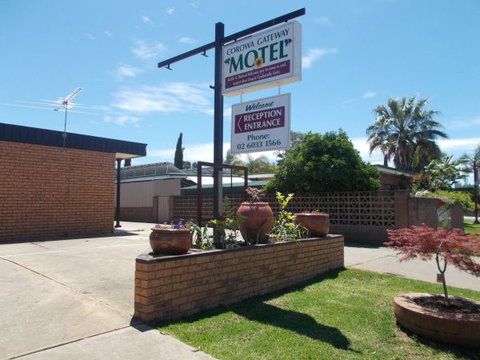 Corowa Gateway Motel - New South Wales Tourism  5