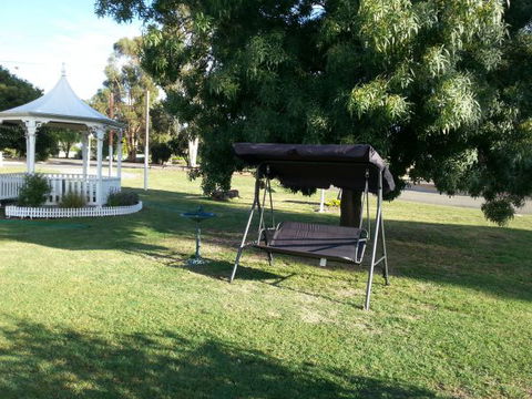 Gazebo Motor Inn - New South Wales Tourism  1