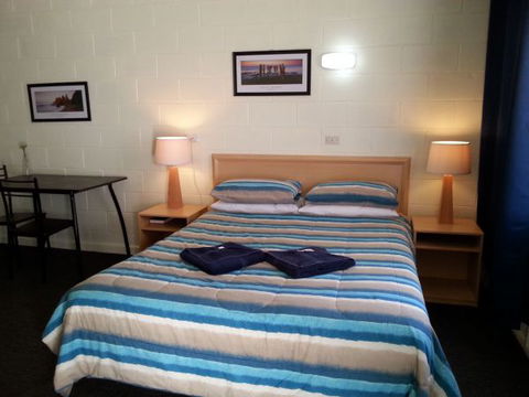 Gazebo Motor Inn - New South Wales Tourism  2
