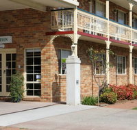 Grand Manor Motor Inn - New South Wales Tourism 