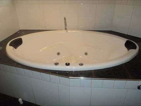 Hahndorf Motel - New South Wales Tourism  3