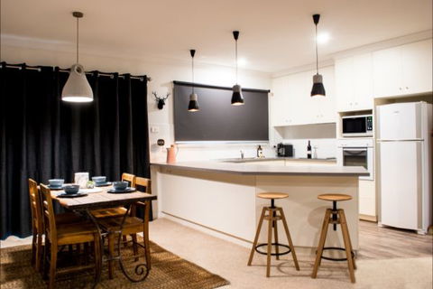 House On Higgs Lane - New South Wales Tourism  1