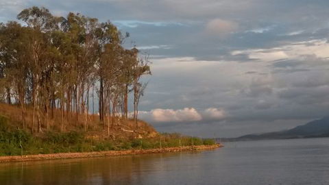 Lake Awoonga Caravan Park - New South Wales Tourism  1
