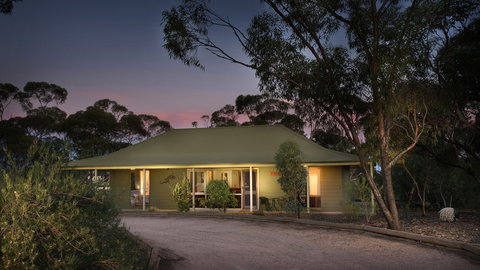 Riverbush Cottages - New South Wales Tourism  10