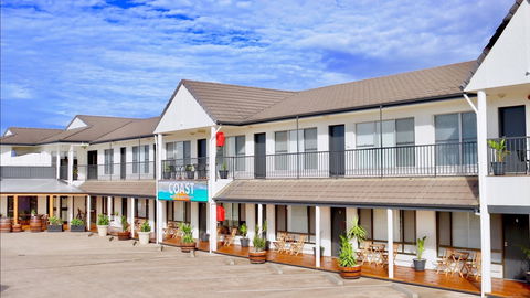 COAST Motel And Apartments - New South Wales Tourism  0