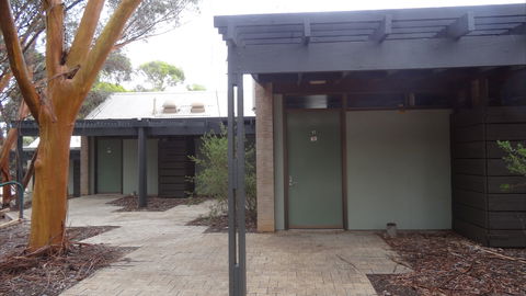Leigh Creek Outback Resort - New South Wales Tourism  0