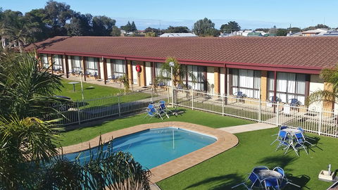 Lacepede Bay Motel & Restaurant - New South Wales Tourism  0