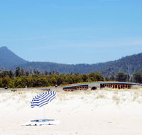 Malibu on the Beach - New South Wales Tourism 
