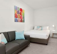 Melbourne Holiday Apartments Flinders Wharf - New South Wales Tourism 
