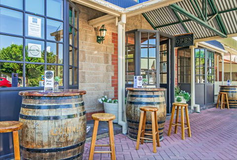 Motel Goolwa - New South Wales Tourism  2
