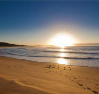 Oaks Apartment at Dee Why Beach - New South Wales Tourism 