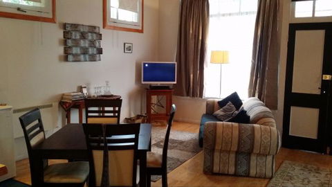 Olivia's Suite - New South Wales Tourism  2