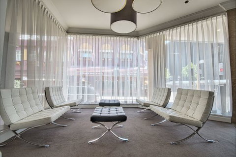 Pensione Hotel Perth - New South Wales Tourism  1
