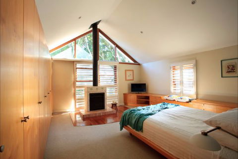 Queens Park Beach House - New South Wales Tourism  2
