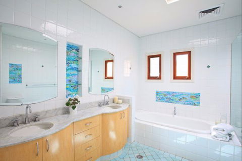 Queens Park Beach House - New South Wales Tourism  3