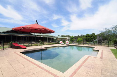 Reign Manor And Coach House - New South Wales Tourism  1