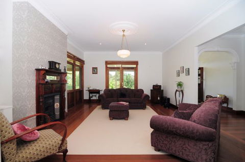 Reign Manor And Coach House - New South Wales Tourism  4