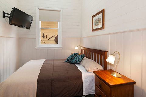 Royal Hotel Snake Valley - New South Wales Tourism  5