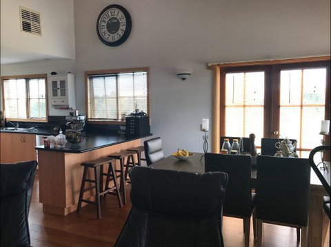 Rutherglen Christmas Trees Farm Stay - New South Wales Tourism  2