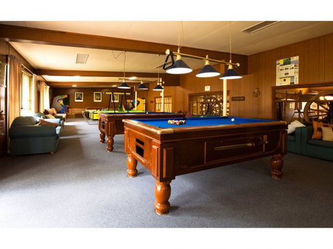 Snowy Mountains Resort And Function Centre - New South Wales Tourism  2