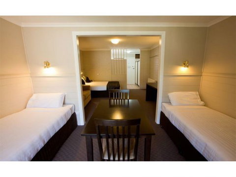 Snowy Mountains Resort And Function Centre - New South Wales Tourism  6