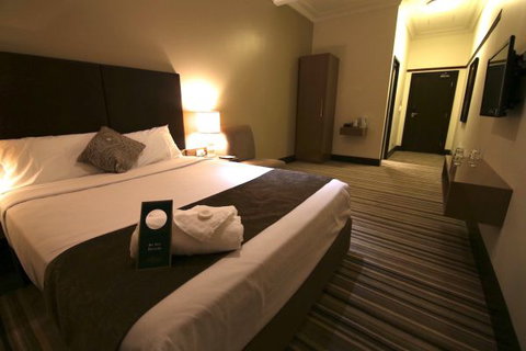 Southern Cross Hotel - New South Wales Tourism  0