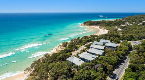 Stradbroke Island Beach Hotel | Spa Resort - New South Wales Tourism  1