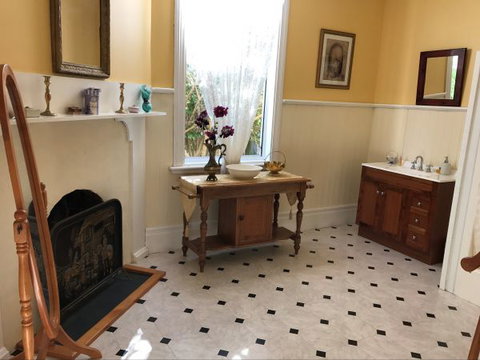 Stanley Guest House - New South Wales Tourism  7