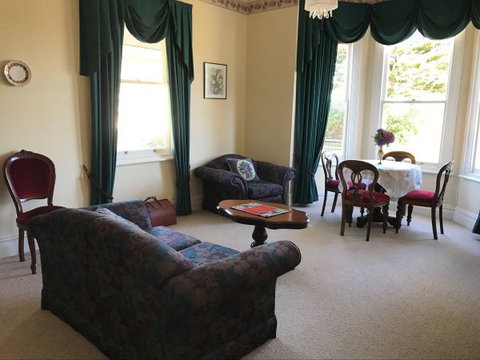 Stanley Guest House - New South Wales Tourism  9