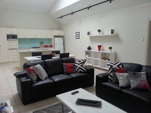 Studio One Accommodation - New South Wales Tourism  0