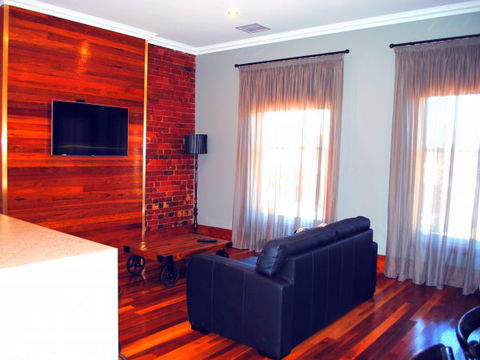 Sublime Spa Apartments On Murphy - New South Wales Tourism  2