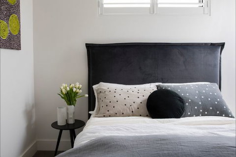 Tamarama Beach House - New South Wales Tourism  8